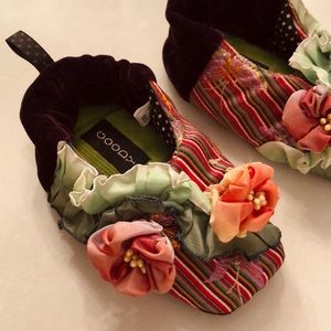 GUC Goody Silk Florette Toddler Slippers